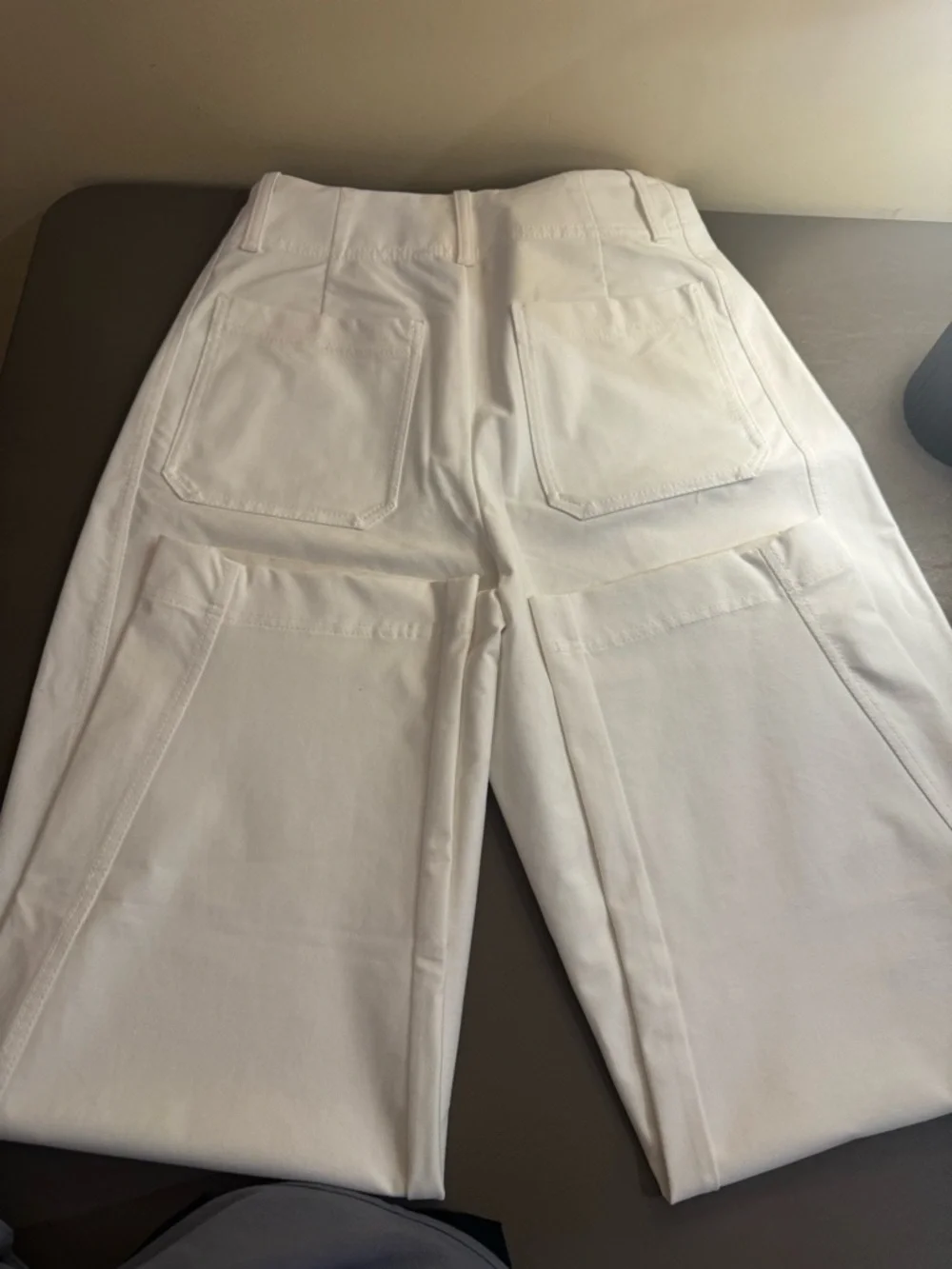 Athleta Skyline Barrel Pants size 4 - Picture 2 of 4